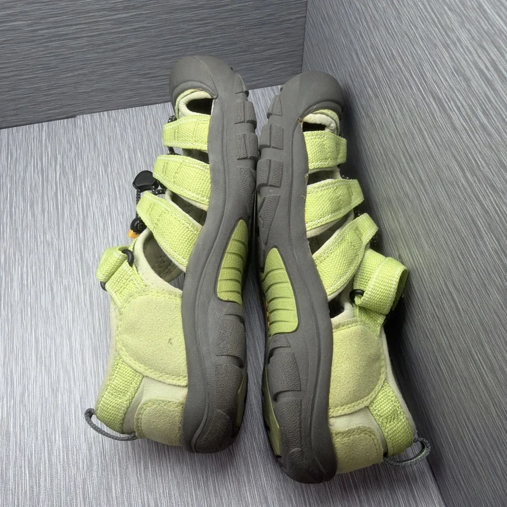 KEEN Newport H2 Sport Sandals Youth 5 Green Water Hiking Outdoor Shoes